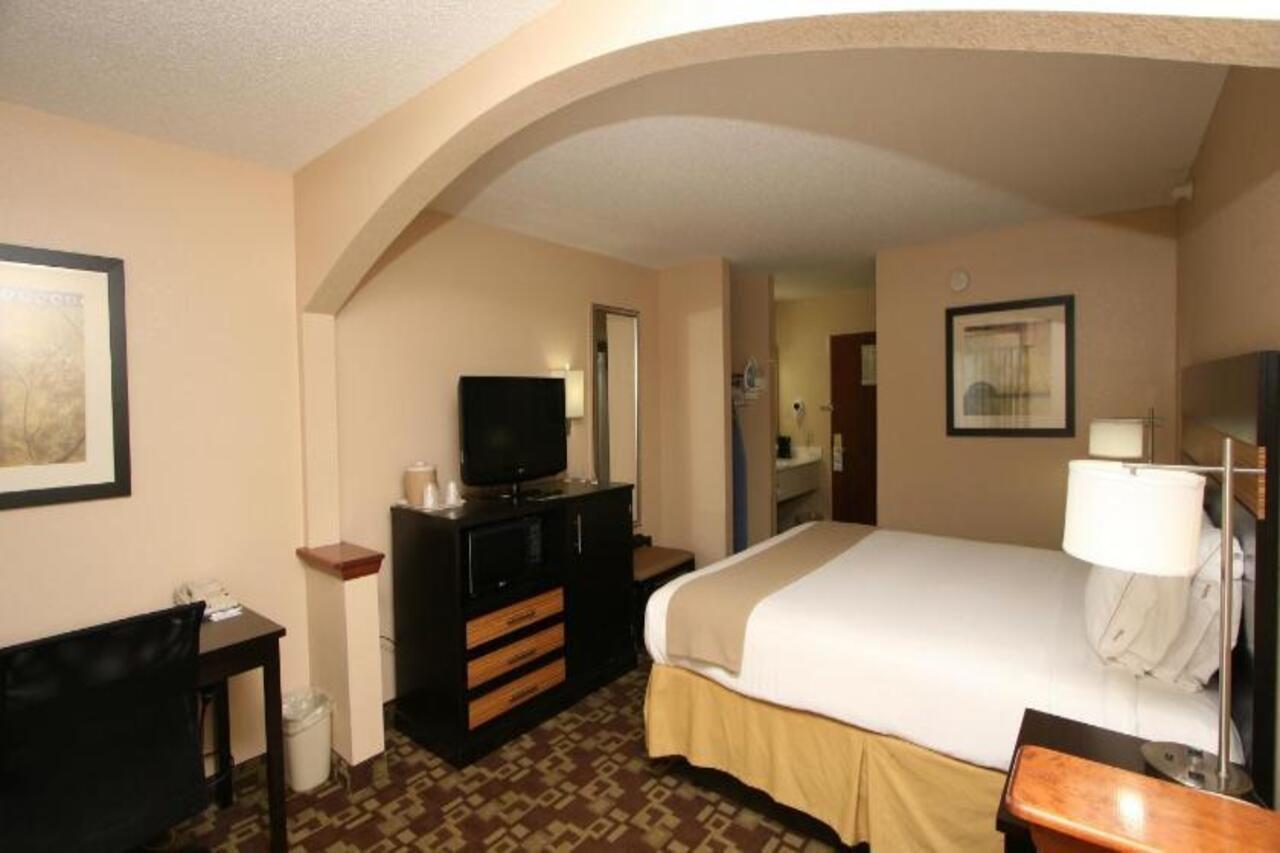 Country Inn & Suites By Radisson, Shelby, Nc Δωμάτιο φωτογραφία